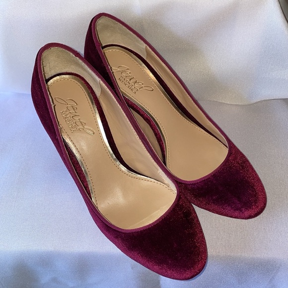 Jewel BADGLEY MISCHKA LADIES BLOCK HEEL SIZE 5 VELVET 3” HEEL BEAUTIFUL FUN SHOE - Picture 5 of 16